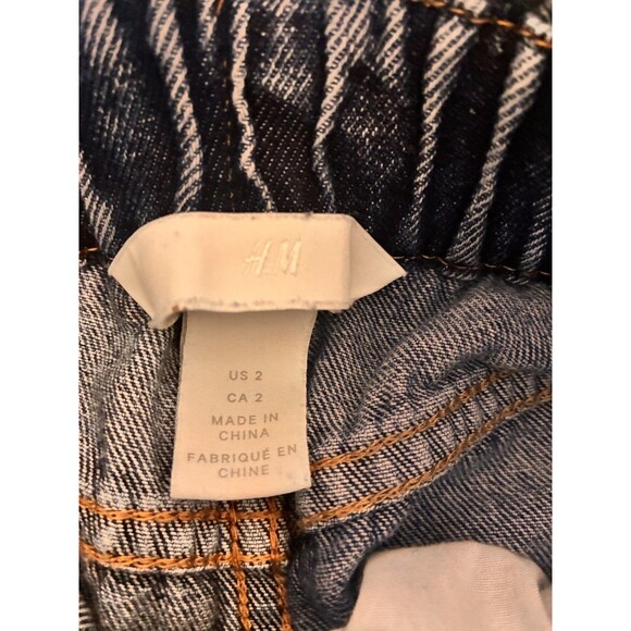 H&M Ladies Mom Denim High Waisted Shorts Size‎ 2 - Picture 3 of 5